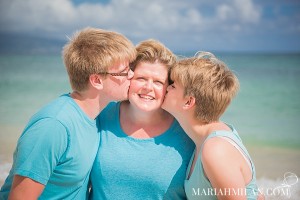 Loving on Mom Family Photography